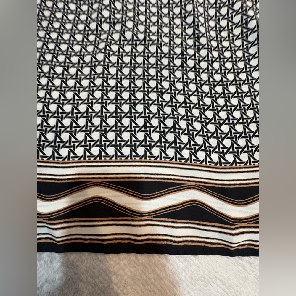 Ann Taylor Black White Brown Patterned Print Casual Dainty Blouse Top S (A2) - Picture 4 of 4